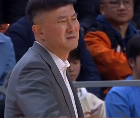 星空体育-别骂徐杰了！广东四连败残酷真相：杜锋全责，萨林杰早该走人