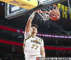 星空娱乐-张镇麟复出！杨鸣：张镇麟求战意愿非常强 今晚将会给他报名