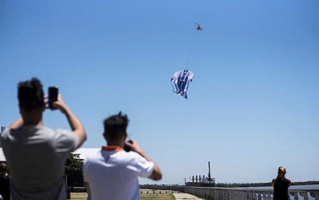 1670958393398066587.jpg 1670955455594_lc_galleryImage_Pe.jpg